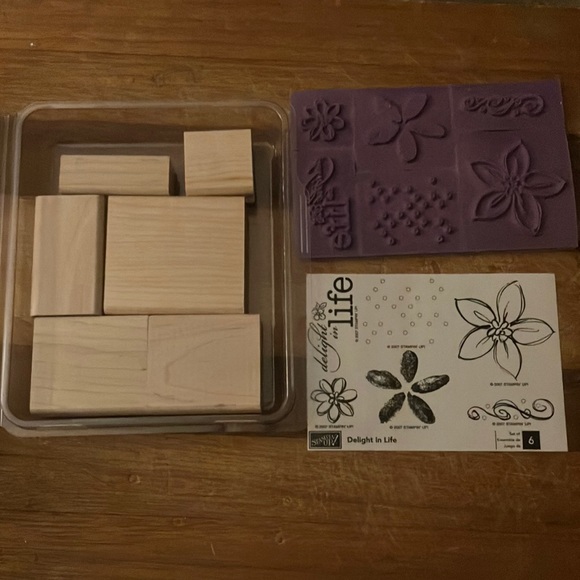 Stampin Up! “Delight in Life” stamp set. wooden blocks, new, unmounted set of 6 - Picture 1 of 4